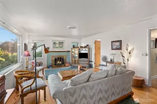 310 NW 75th St, Seattle, WA 98117 - Photo 5