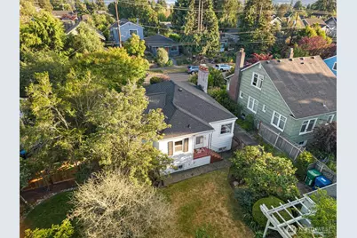 310 NW 75th Street, Seattle, WA 98117 - Photo 29