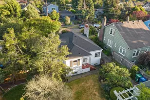 310 NW 75th St, Seattle, WA 98117 - Photo 29