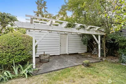 310 NW 75th Street, Seattle, WA 98117 - Photo 25