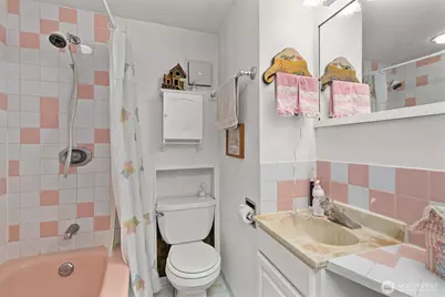310 NW 75th Street, Seattle, WA 98117 - Photo 17