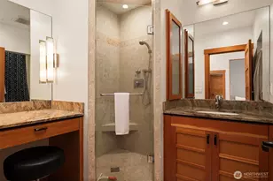 2716 106th Pl SE, Beaux Arts Village, WA 98004 - Photo 23