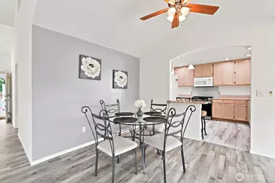 10626 SE 213th Court, Kent, WA 98031 - Photo 9