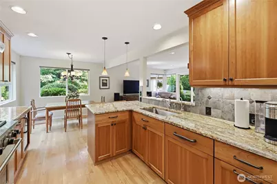 18202 NE 191st Street, Woodinville, WA 98077 - Photo 9