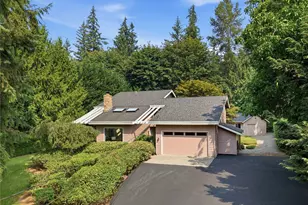 18202 NE 191st St, Woodinville, WA 98077 - Photo 1