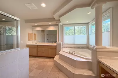 11787 159th Avenue NE, Redmond, WA 98052 - Photo 39