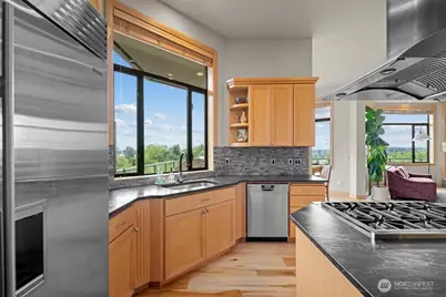 7619 115th Place NE, Kirkland, WA 98033 - Photo 13