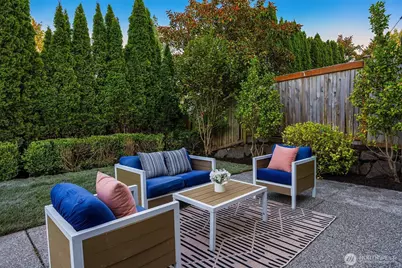 1226 269th Court SE, Sammamish, WA 98075 - Photo 33