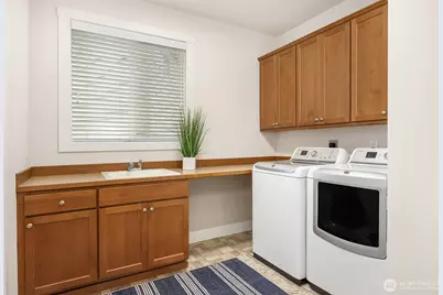 1226 269th Court SE, Sammamish, WA 98075 - Photo 19