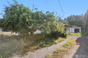 1420 S 6th St, Mount Vernon, WA 98273 - Photo 3