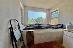 3719 Commercial Ave, Anacortes, WA 98221 - Photo 11