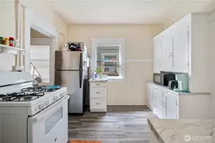 800 Harrison St, Seattle, WA 98109 - Photo 25