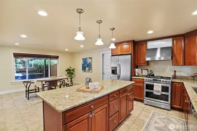 8003 NE 203rd St, Kenmore, WA 98028 - Photo 11