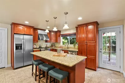 8003 NE 203rd St, Kenmore, WA 98028 - Photo 13