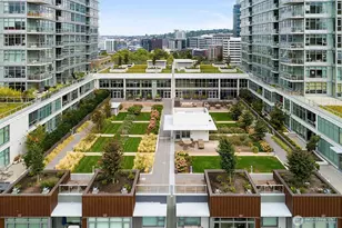 588 Bell St, Seattle, WA 98121 - Photo 17