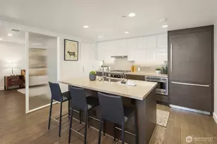 588 Bell St, Seattle, WA 98121 - Photo 3