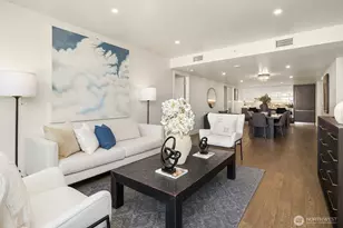 588 Bell St, Seattle, WA 98121 - Photo 9