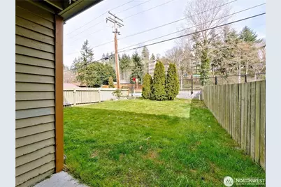23421 16th Avenue S #D101, Des Moines, WA 98198 - Photo 7