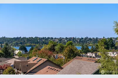 464 NE Maple Leaf Place #B, Seattle, WA 98115 - Photo 27