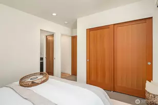 464 NE Maple Leaf Pl, Seattle, WA 98115 - Photo 15