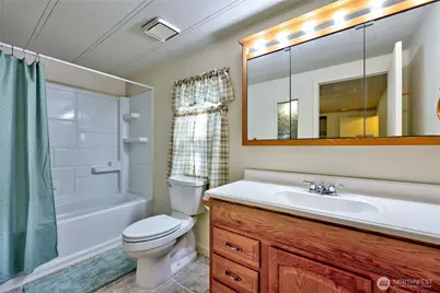 600 Lincoln Road NE #9, Poulsbo, WA 98370 - Photo 11