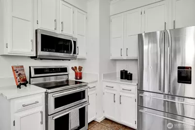 2541 10th Avenue W, Seattle, WA 98119 - Photo 13
