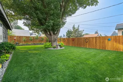 1012 Vassar Ave, Wenatchee, WA 98801 - Photo 11