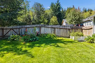 511 E Gills Cove Dr, Allyn, WA 98524 - Photo 25