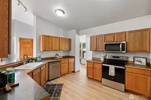 511 E Gills Cove Dr, Allyn, WA 98524 - Photo 5