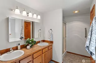 511 E Gills Cove Dr, Allyn, WA 98524 - Photo 15