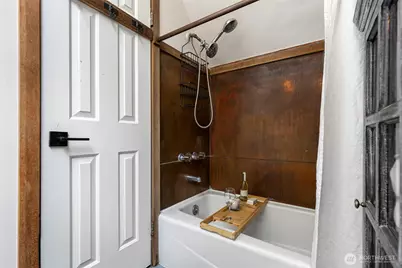 4710 New Sweden Ave NE, Bainbridge Island, WA 98110 - Photo 11