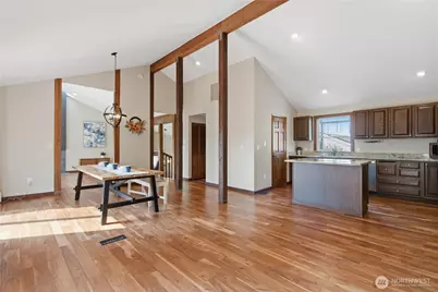 242 W Lake Sammamish Parkway SE, Bellevue, WA 98008 - Photo 11
