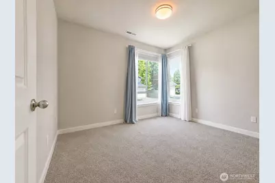 10420 SW 113th Street Ct, Lakewood, WA 98498 - Photo 5