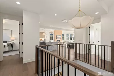3243 13th Avenue W, Seattle, WA 98119 - Photo 3