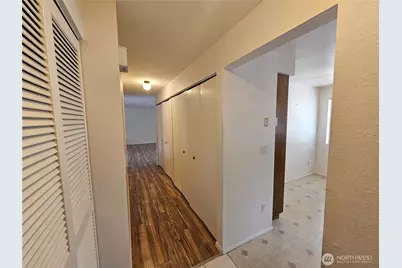 5025 81st Place SW #2, Mukilteo, WA 98275 - Photo 3