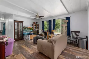 803 Hazzle Ct, Coupeville, WA 98239 - Photo 7