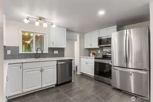 5807 S Leo St, Seattle, WA 98178 - Photo 9