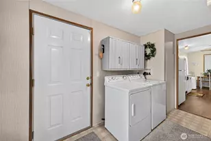 12302 155th St Ct E, Puyallup, WA 98374 - Photo 17