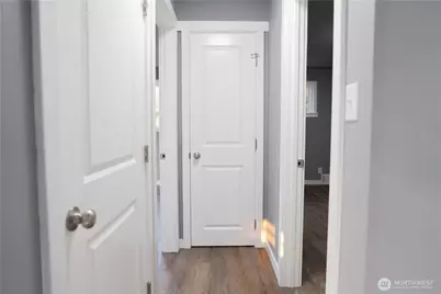 8553 S 123rd Place, Seattle, WA 98178 - Photo 7
