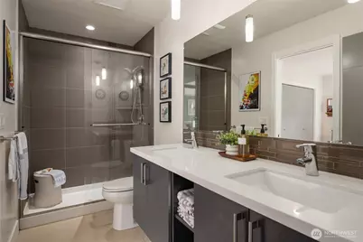 1754 Valentine Place S, Seattle, WA 98144 - Photo 15