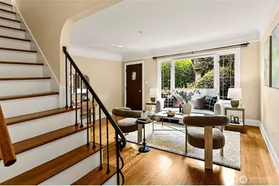 2205 Bigelow Avenue N #10, Seattle, WA 98109 - Photo 15