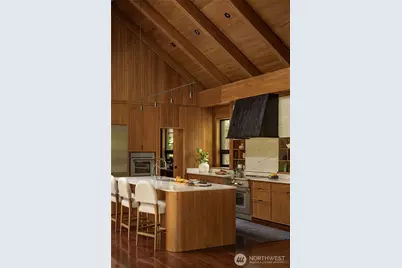 10147 NE Roberts Road, Bainbridge Island, WA 98110 - Photo 5
