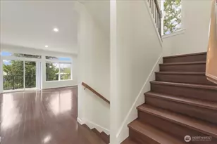 12722 35th Ave House D NE, Seattle, WA 98125 - Photo 7