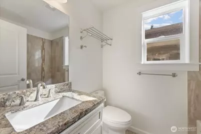 12722 35th Ave House D NE, Seattle, WA 98125 - Photo 27