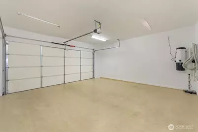 12722 35th Ave House D NE, Seattle, WA 98125 - Photo 35