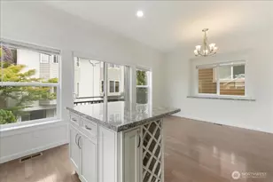12722 35th Ave House D NE, Seattle, WA 98125 - Photo 15