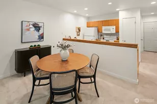 600 Malden Ave E, Seattle, WA 98112 - Photo 3