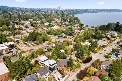 4215 51st Avenue S, Seattle, WA 98118 - Photo 23
