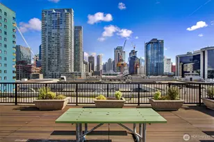 425 Vine St, Seattle, WA 98121 - Photo 31
