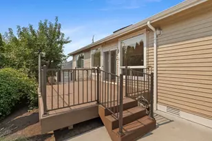 6710 45th Pl NE, Marysville, WA 98270 - Photo 33